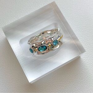 Elegant Silver and Blue Gemstone Ring